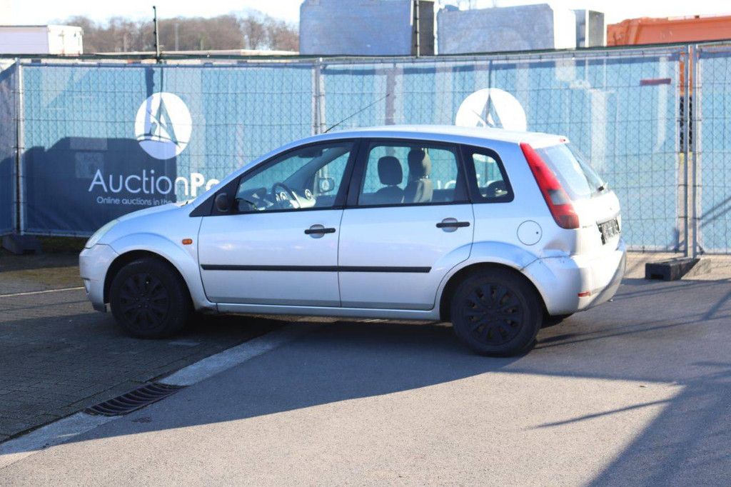 Passenger car Ford Fiesta Diesel 100 hp 2004 (Margin)
