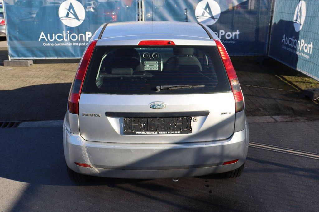 Passenger car Ford Fiesta Diesel 100 hp 2004 (Margin)