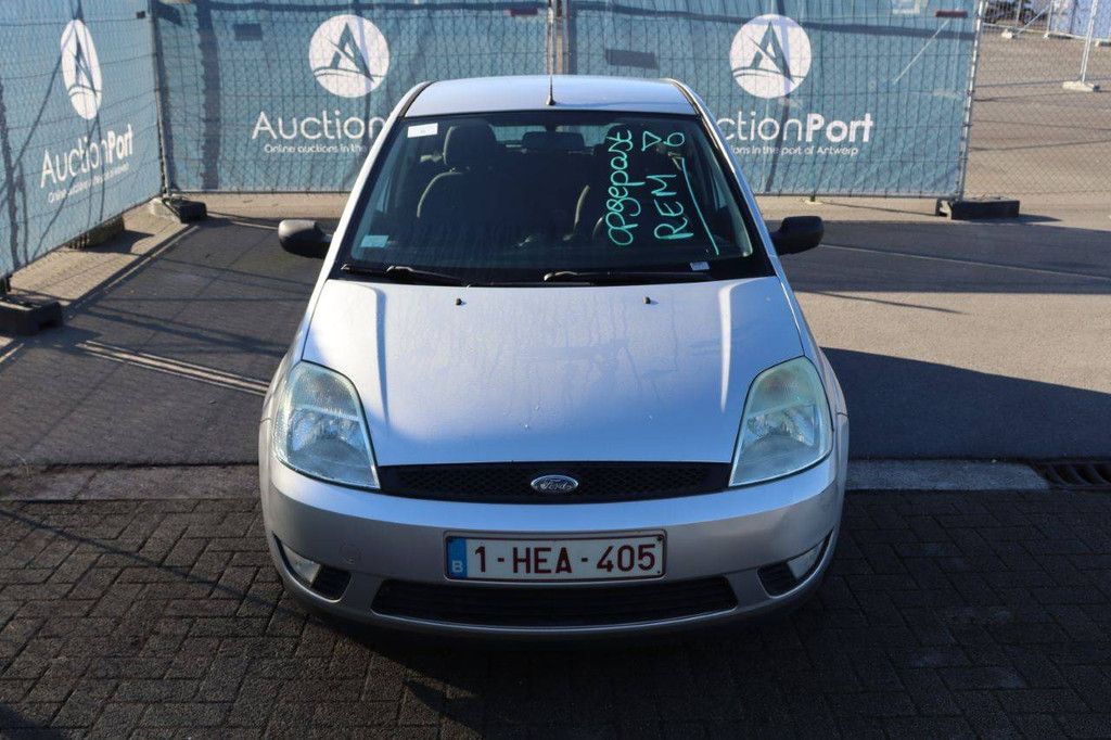 Passenger car Ford Fiesta Diesel 100 hp 2004 (Margin)