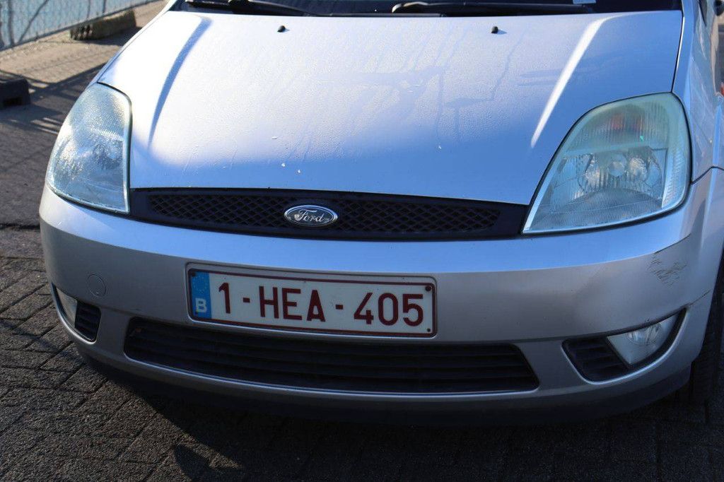 Passenger car Ford Fiesta Diesel 100 hp 2004 (Margin)