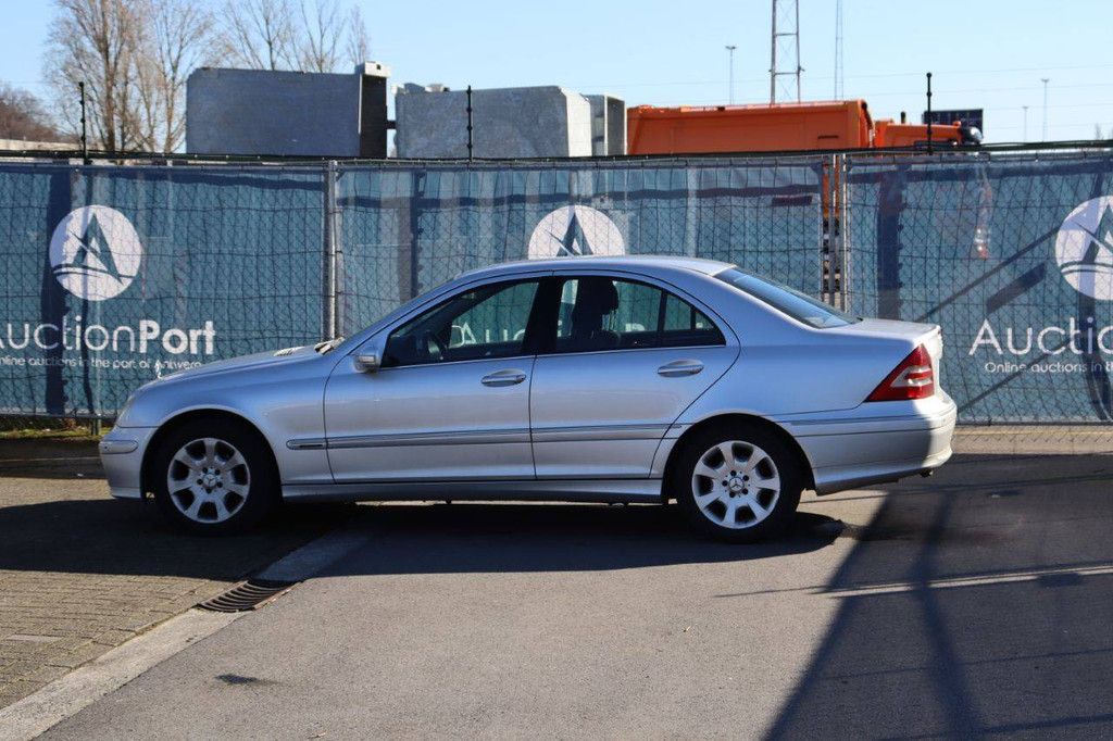 Passenger car Mercedes-Benz C-Classe Diesel 122 hp 2005 (Margin)