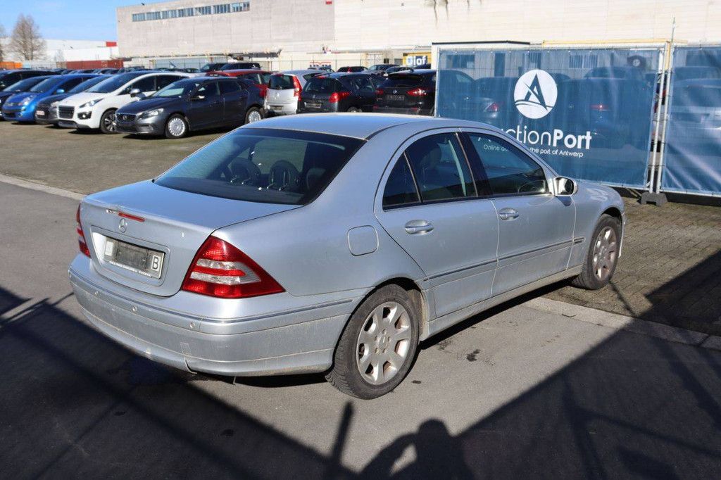 Passenger car Mercedes-Benz C-Classe Diesel 122 hp 2005 (Margin)
