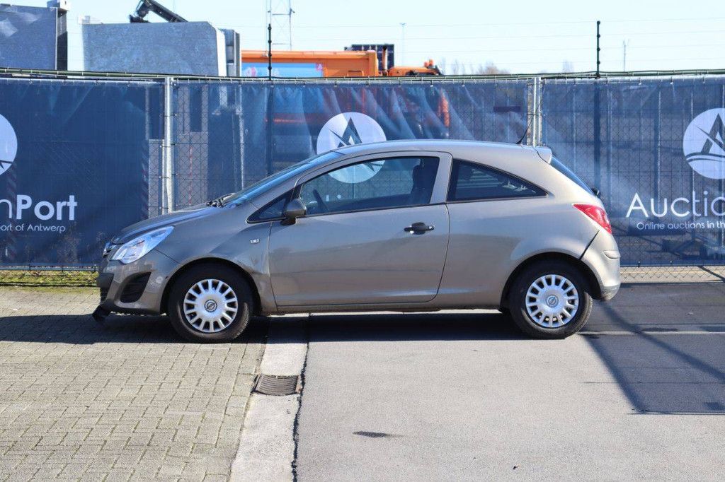 Pkw Opel Corsa Diesel 75 PS 2013 (Marge)