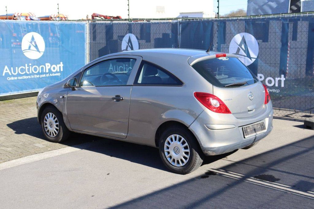 Pkw Opel Corsa Diesel 75 PS 2013 (Marge)