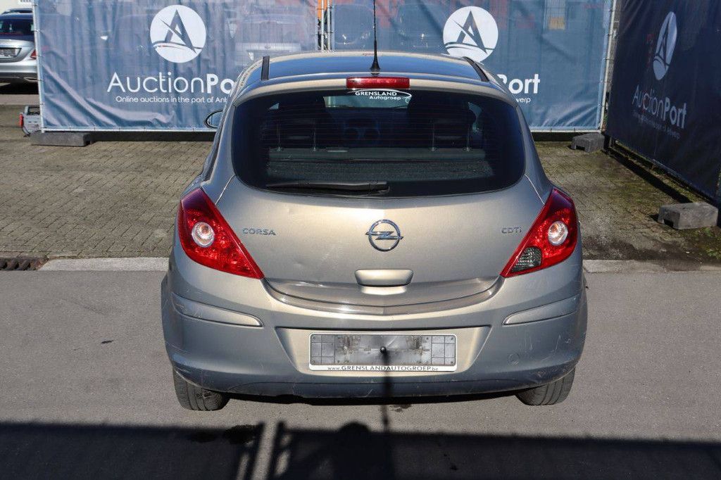 Pkw Opel Corsa Diesel 75 PS 2013 (Marge)
