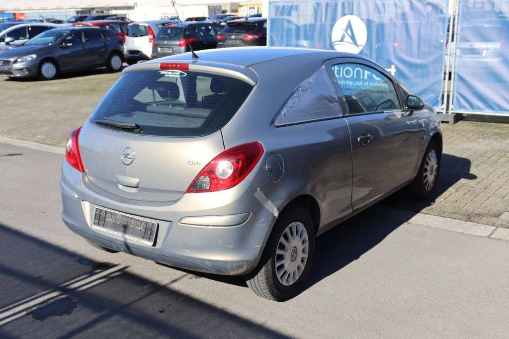 Pkw Opel Corsa Diesel 75 PS 2013 (Marge)
