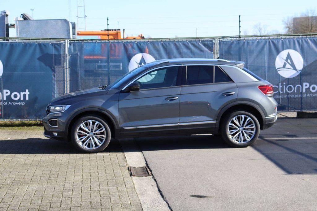 SUV Volkswagen T-Roc Petrol 150hp 2018 (Margin)