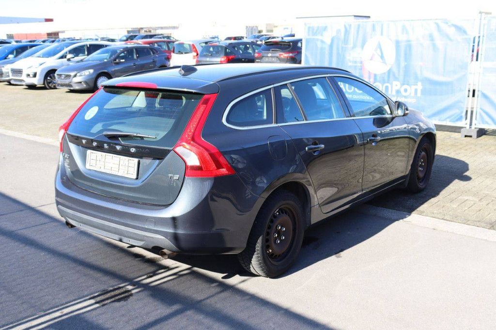 Passenger car Volvo V60 Petrol 150 hp 2012 (Margin)