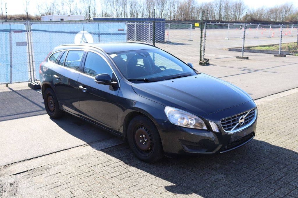Passenger car Volvo V60 Petrol 150 hp 2012 (Margin)