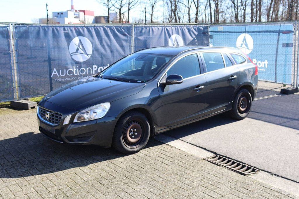 Passenger car Volvo V60 Petrol 150 hp 2012 (Margin)