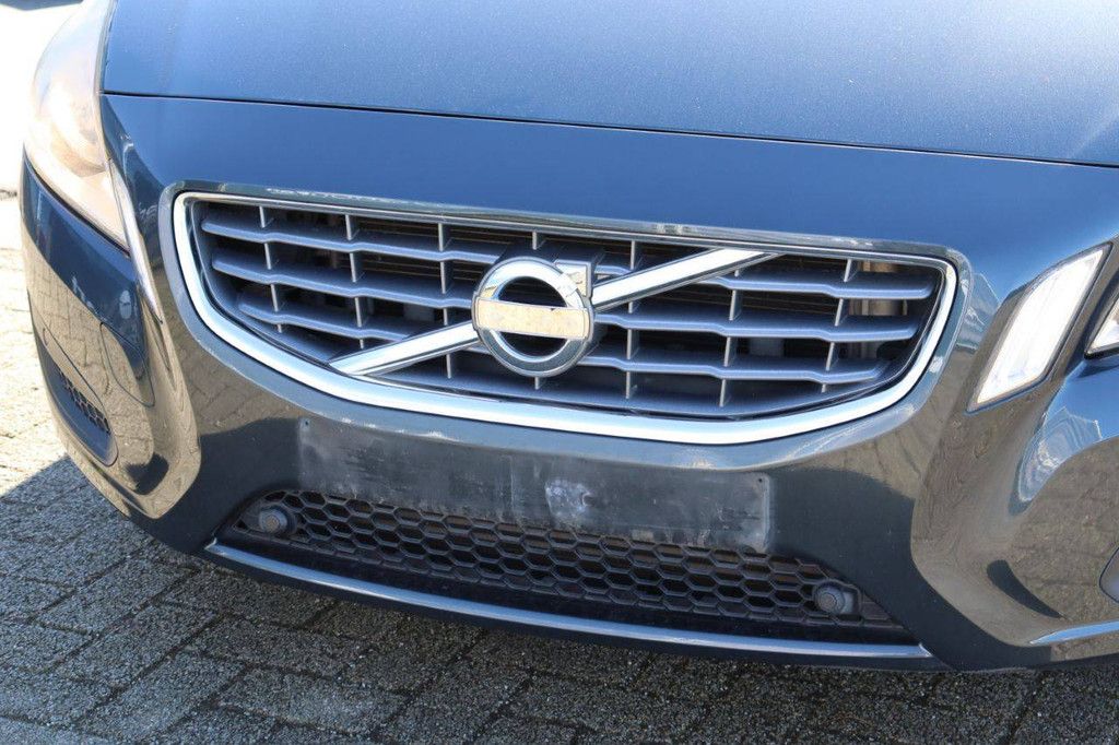 Passenger car Volvo V60 Petrol 150 hp 2012 (Margin)