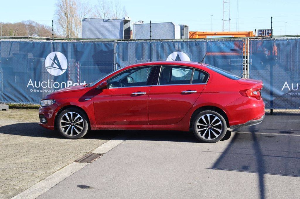 Pkw Fiat Tipo Benzin 95 PS 2017 (Marge)