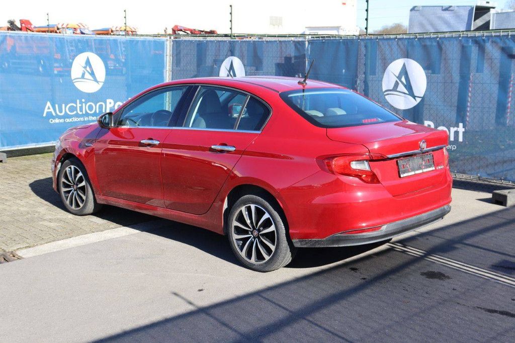 Pkw Fiat Tipo Benzin 95 PS 2017 (Marge)