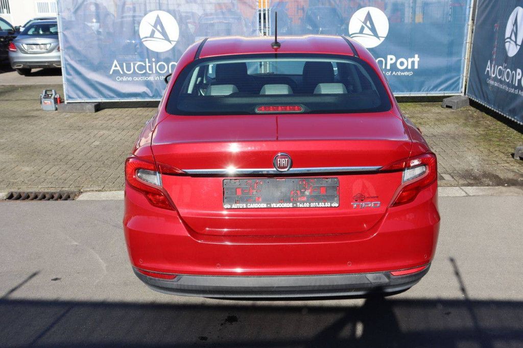 Pkw Fiat Tipo Benzin 95 PS 2017 (Marge)