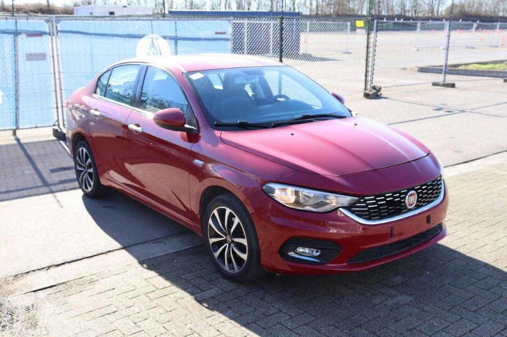 Pkw Fiat Tipo Benzin 95 PS 2017 (Marge)