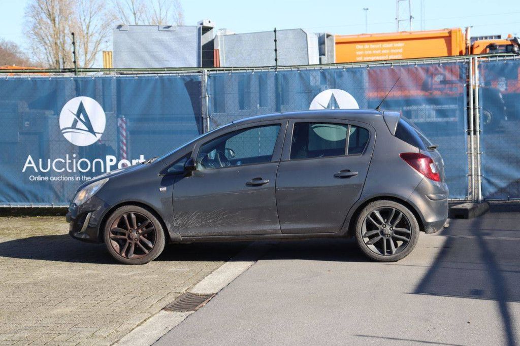 Passenger car Opel Corsa Petrol 100hp 2014 (Margin)