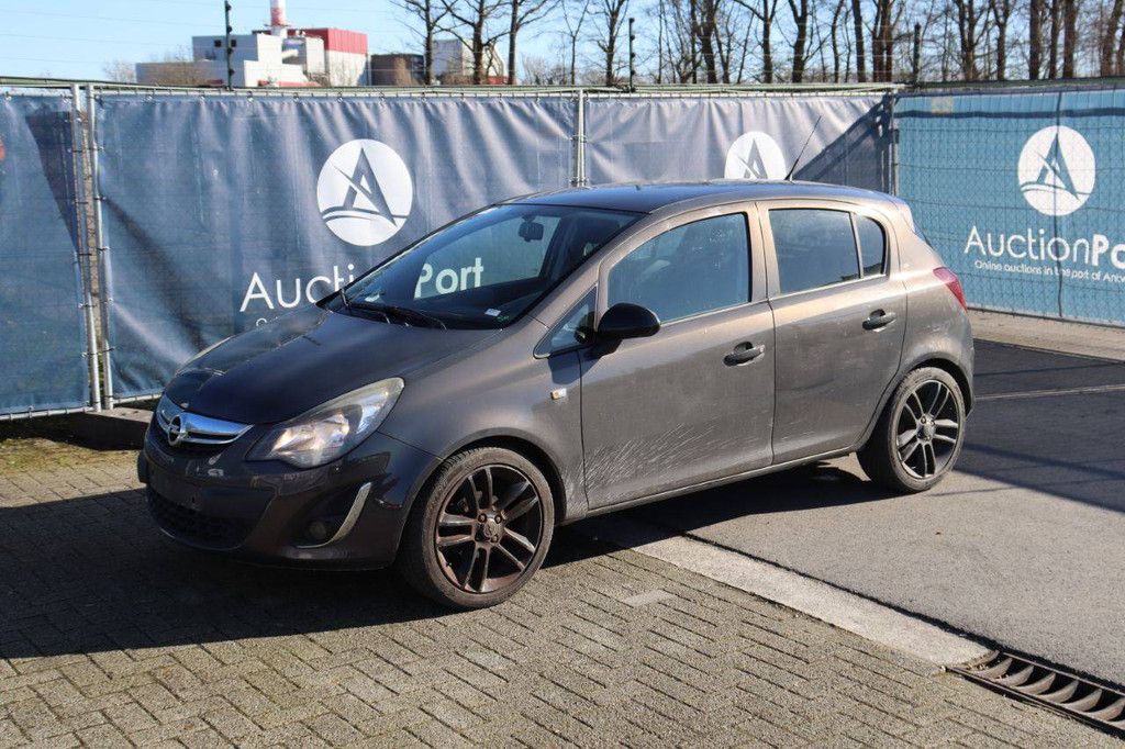 Passenger car Opel Corsa Petrol 100hp 2014 (Margin)
