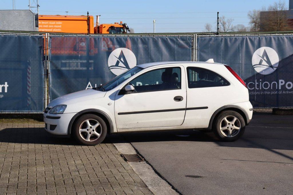 Passenger car Opel Corsa Petrol 60 hp 2004 (Margin)