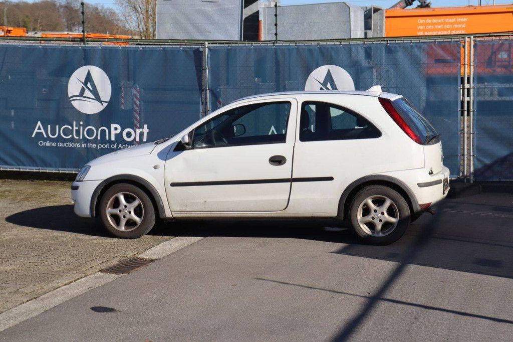 Passenger car Opel Corsa Petrol 60 hp 2004 (Margin)