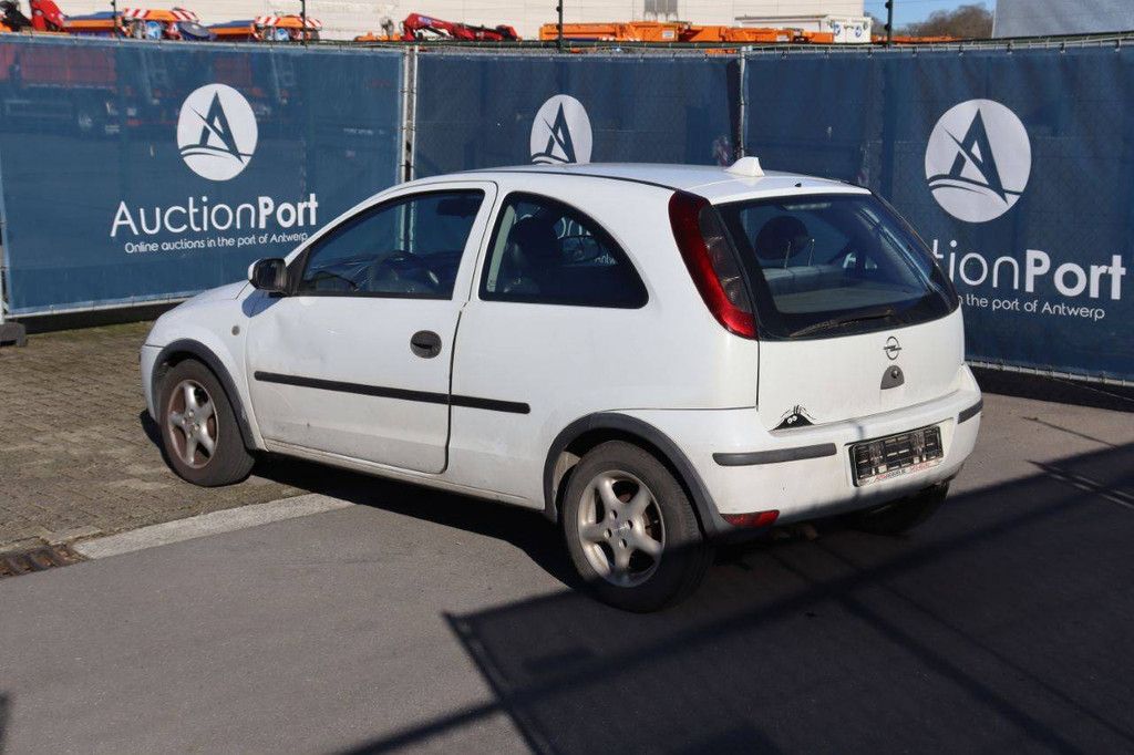 Passenger car Opel Corsa Petrol 60 hp 2004 (Margin)
