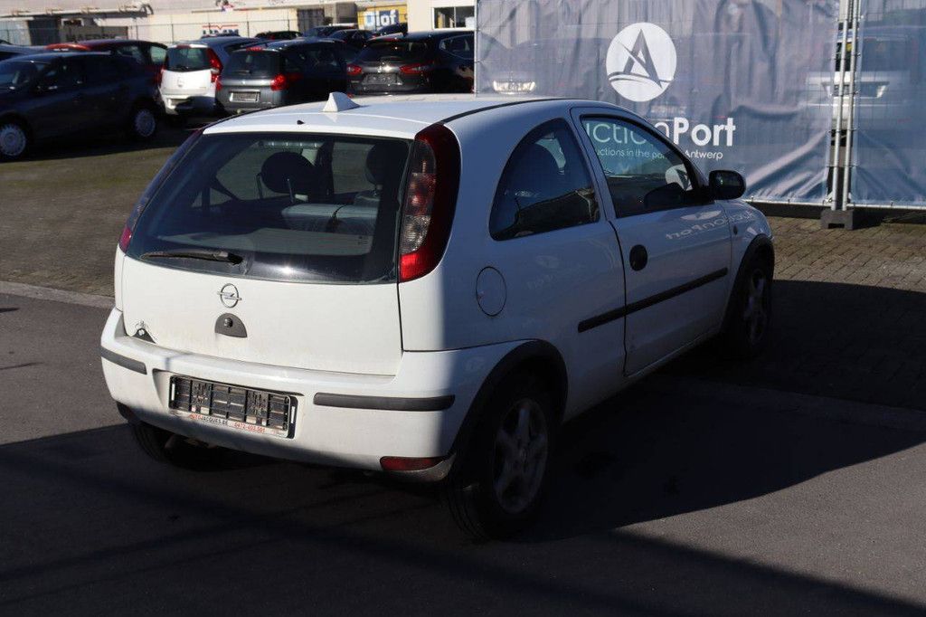 Passenger car Opel Corsa Petrol 60 hp 2004 (Margin)