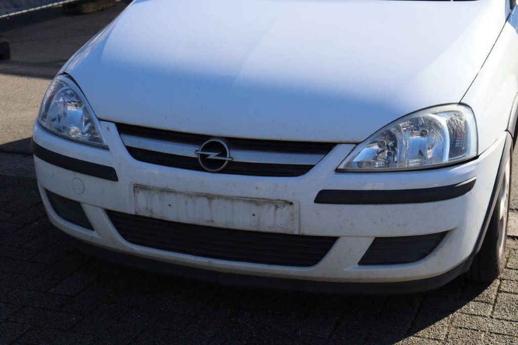 Passenger car Opel Corsa Petrol 60 hp 2004 (Margin)