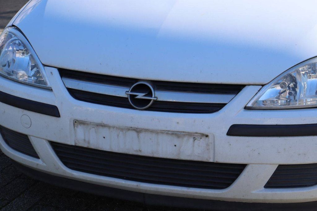 Passenger car Opel Corsa Petrol 60 hp 2004 (Margin)