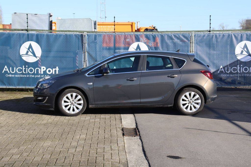 Passenger car Opel Corsa Petrol 100hp 2014 (Margin)