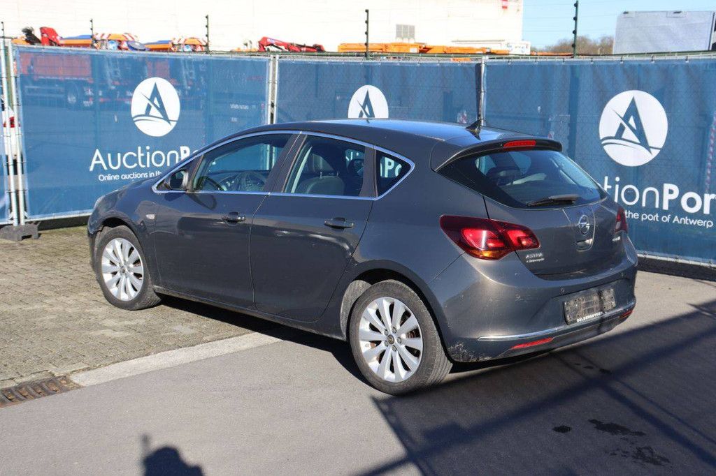 Passenger car Opel Corsa Petrol 100hp 2014 (Margin)