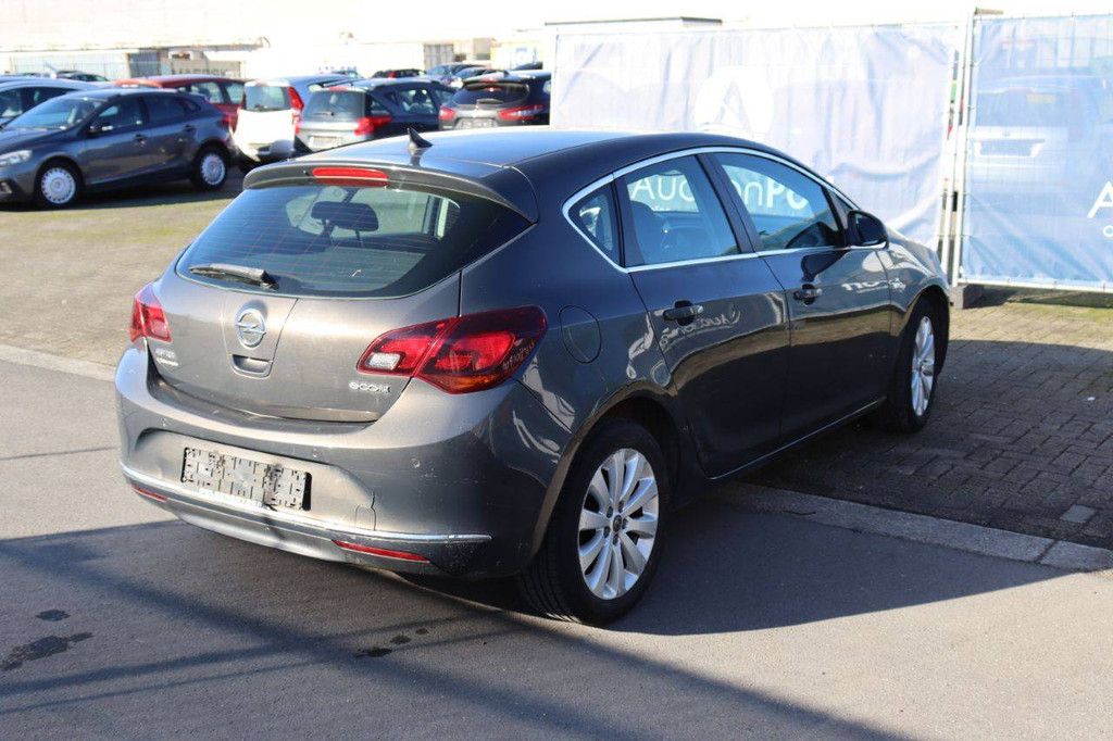 Passenger car Opel Corsa Petrol 100hp 2014 (Margin)