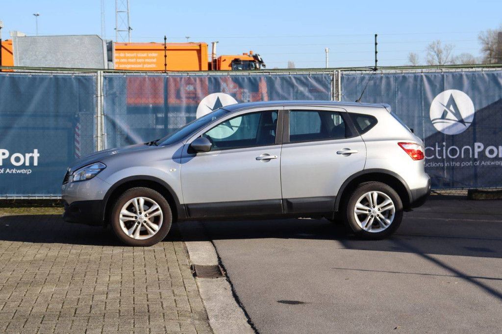 Pkw Nissan Qashqai Benzin 117 PS 2011 (Margin)