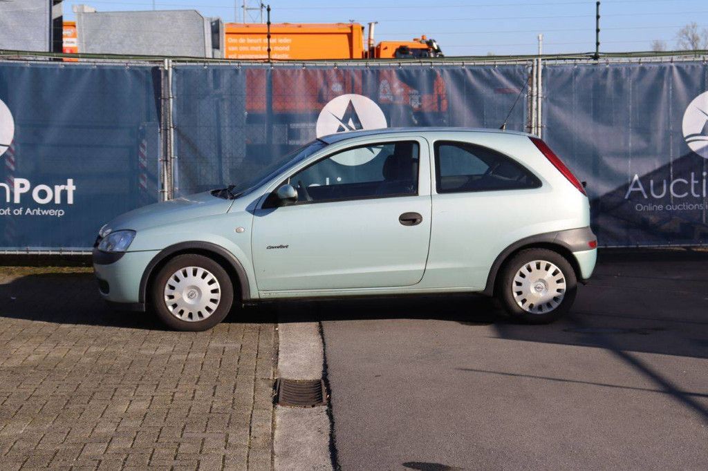 Pkw Opel Corsa Benzin 90 PS 2003 (Margin)