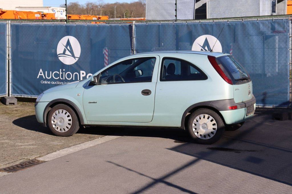 Pkw Opel Corsa Benzin 90 PS 2003 (Margin)