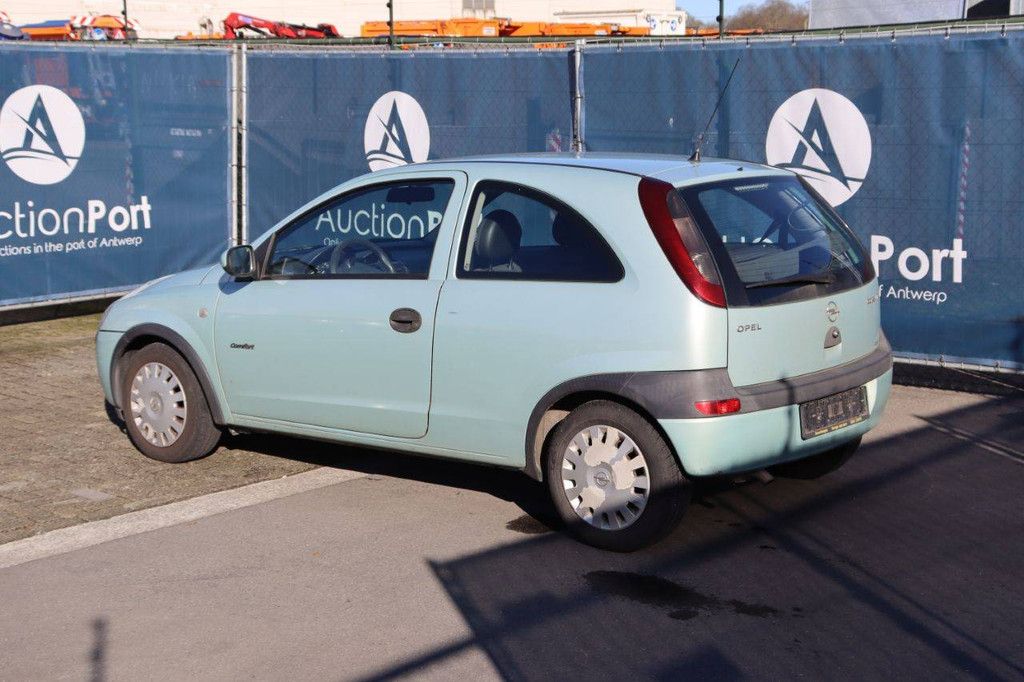 Pkw Opel Corsa Benzin 90 PS 2003 (Margin)