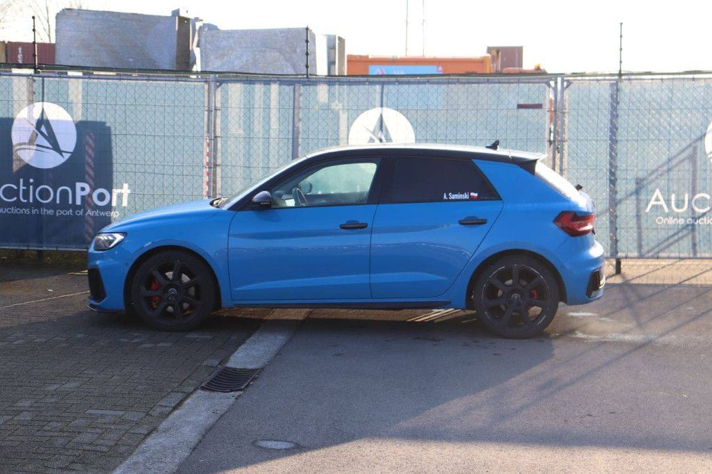 Passenger car Audi A1 Petrol 116 hp 2018 (Margin)