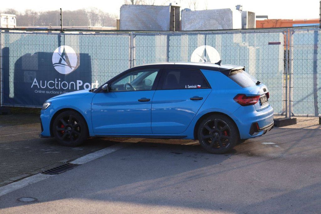 Passenger car Audi A1 Petrol 116 hp 2018 (Margin)