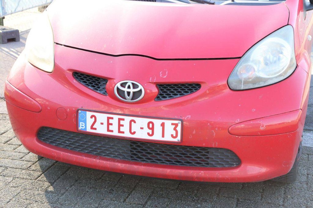 Passenger car Toyota Aygo Petrol 68 hp 2006 (Margin)