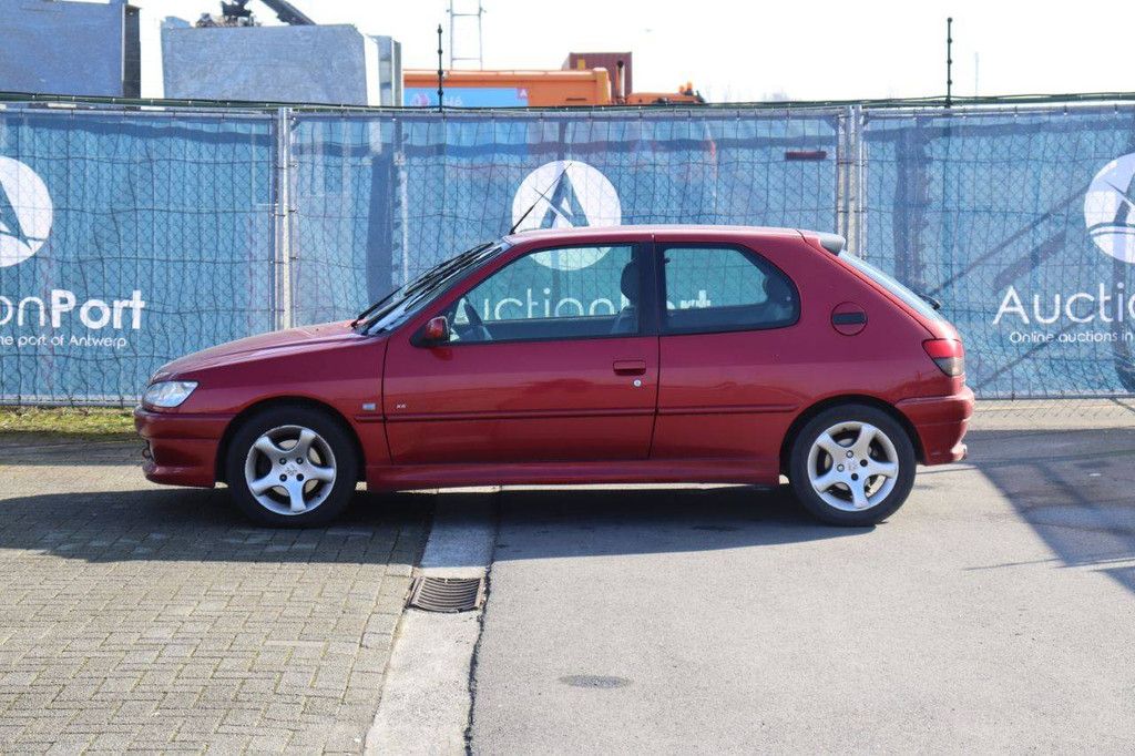 Passenger car Peugeot 306 Diesel 115 hp 2001 (Margin)