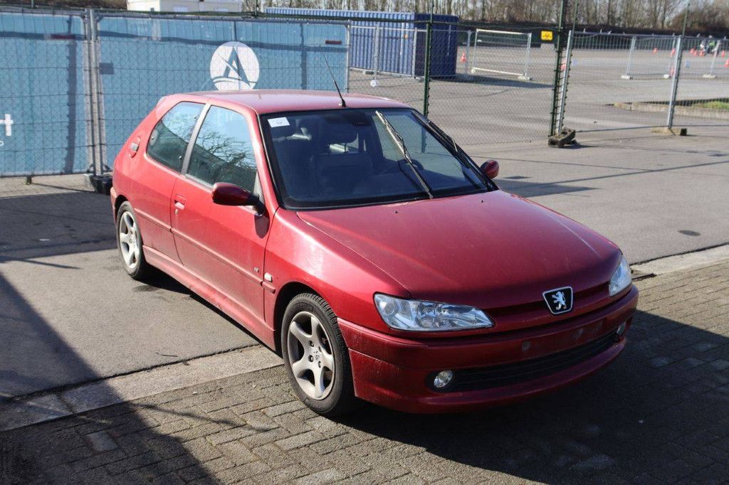 Passenger car Peugeot 306 Diesel 115 hp 2001 (Margin)