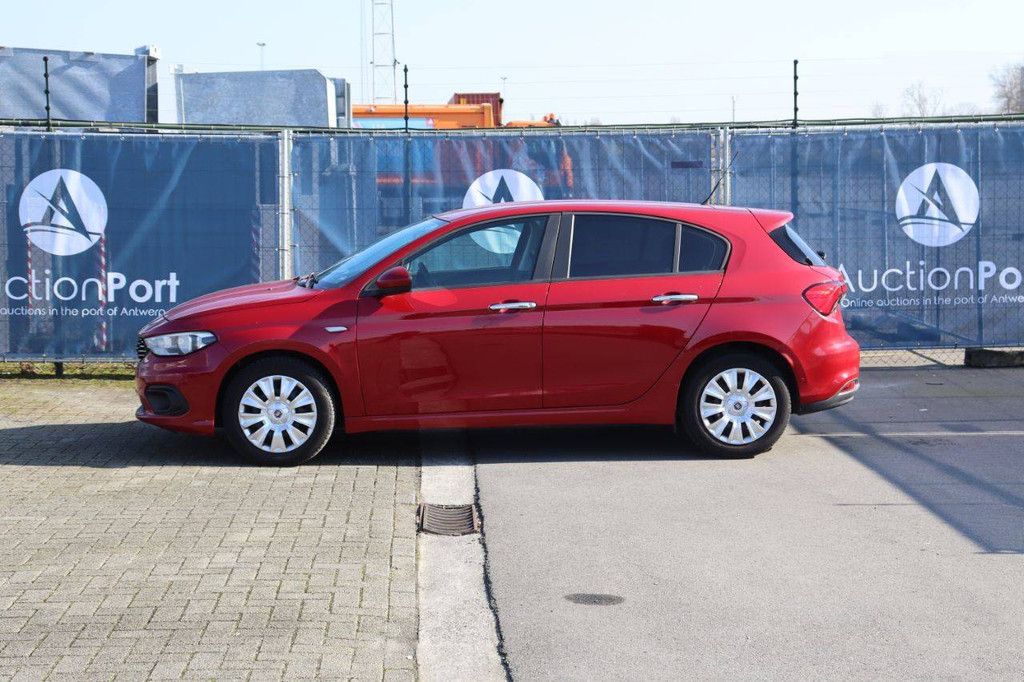 Pkw Fiat Tipo Benzin 95 PS 2017 (Marge)