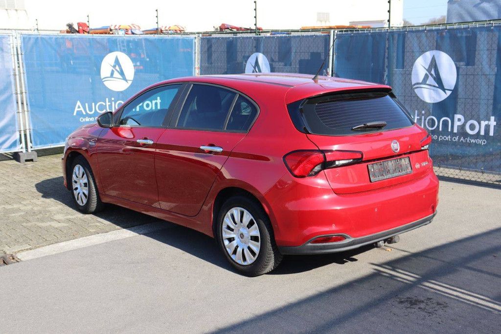 Pkw Fiat Tipo Benzin 95 PS 2017 (Marge)