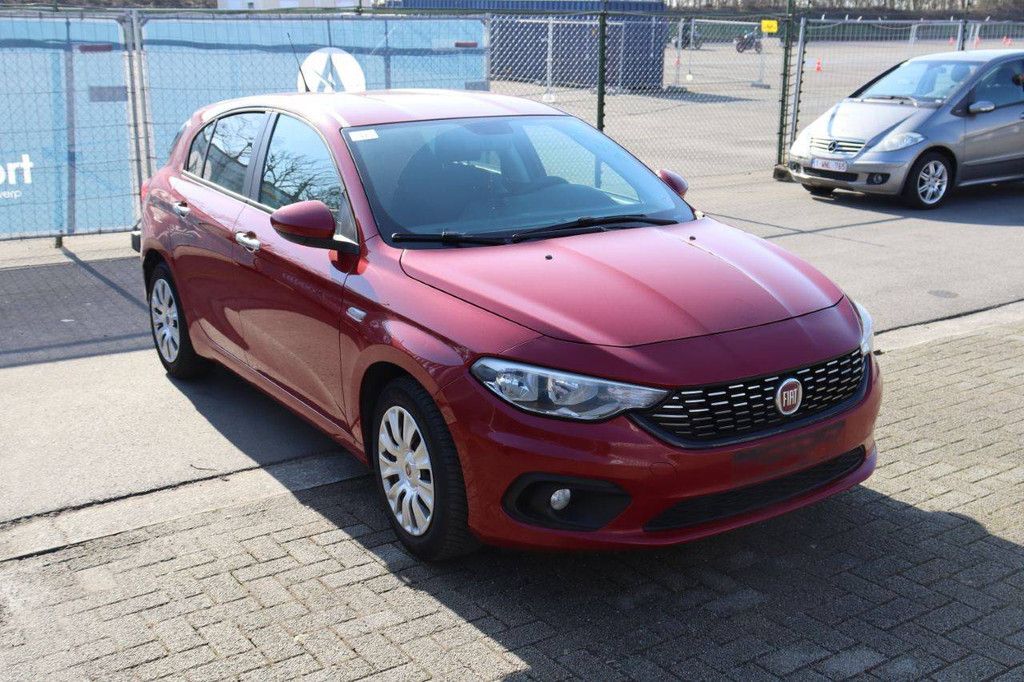 Pkw Fiat Tipo Benzin 95 PS 2017 (Marge)