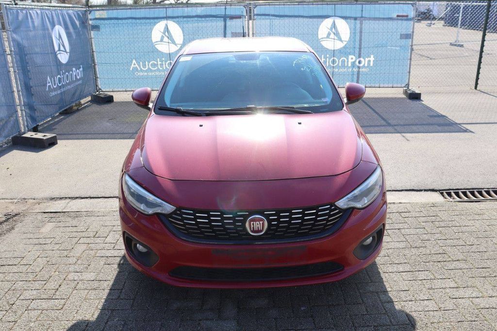 Pkw Fiat Tipo Benzin 95 PS 2017 (Marge)