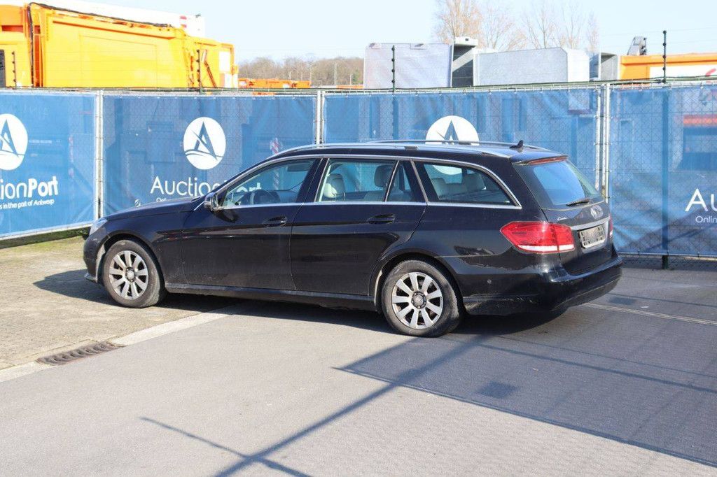 Passenger car Mercedes-Benz E-Classe Petrol 184 hp 2013 (Margin)