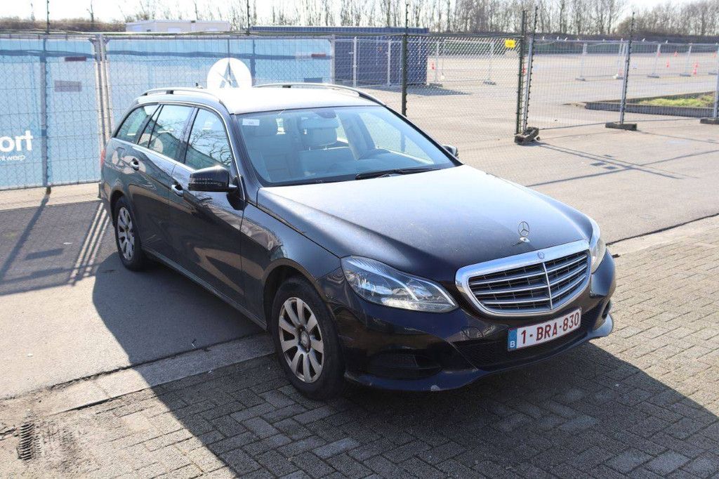 Passenger car Mercedes-Benz E-Classe Petrol 184 hp 2013 (Margin)