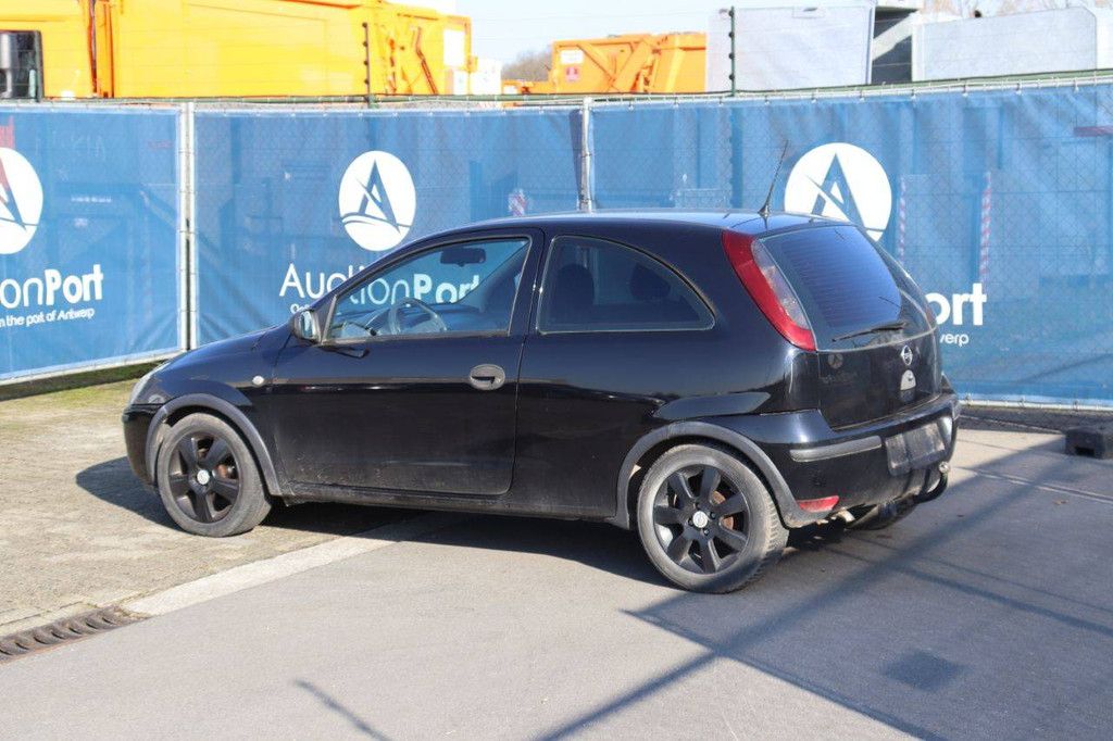 Pkw Opel Corsa Benzin 60 PS 2006 (Margin)