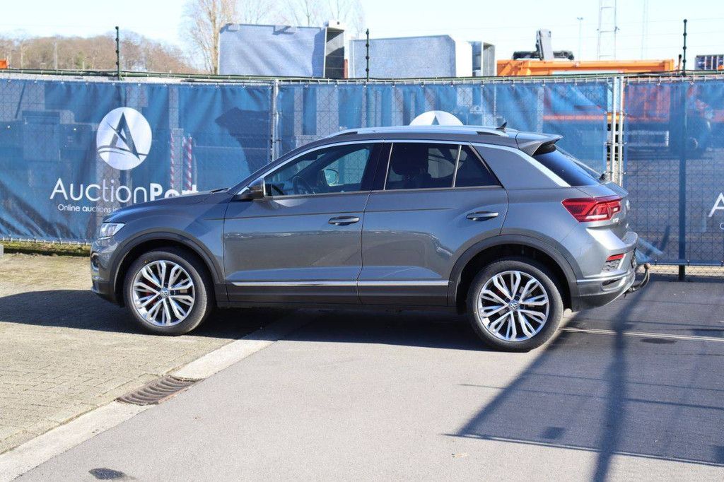 SUV Volkswagen T-Roc Petrol 150hp 2018 (Margin)