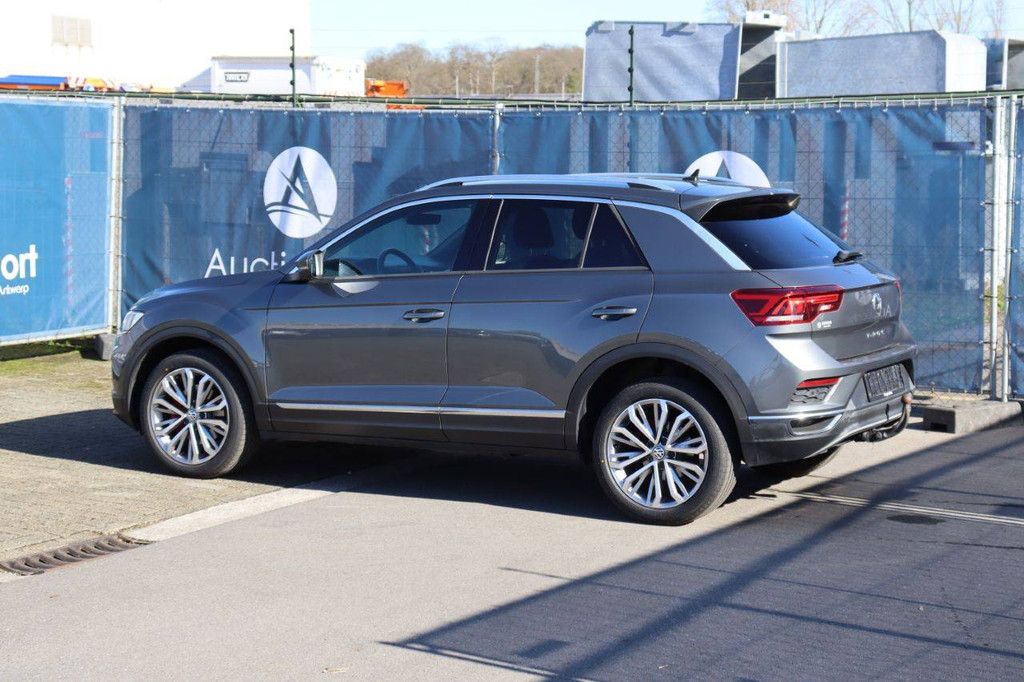SUV Volkswagen T-Roc Petrol 150hp 2018 (Margin)