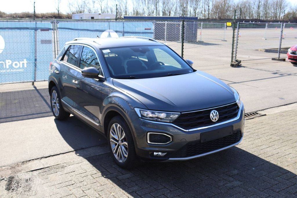SUV Volkswagen T-Roc Petrol 150hp 2018 (Margin)