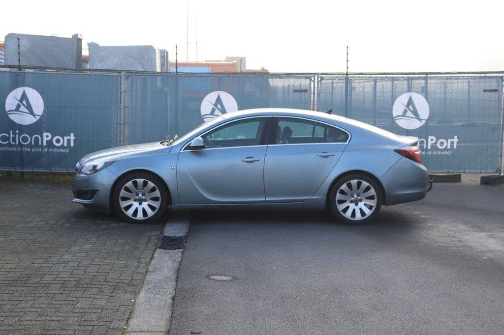 Passenger car Opel Insignia Diesel 160 hp 2015 (Margin)